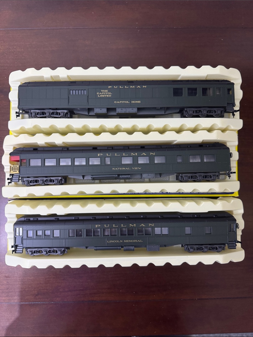 AHM Baltimore & Ohio 1920’s HO 3 Piece Model Train Passenger Car Set (New)